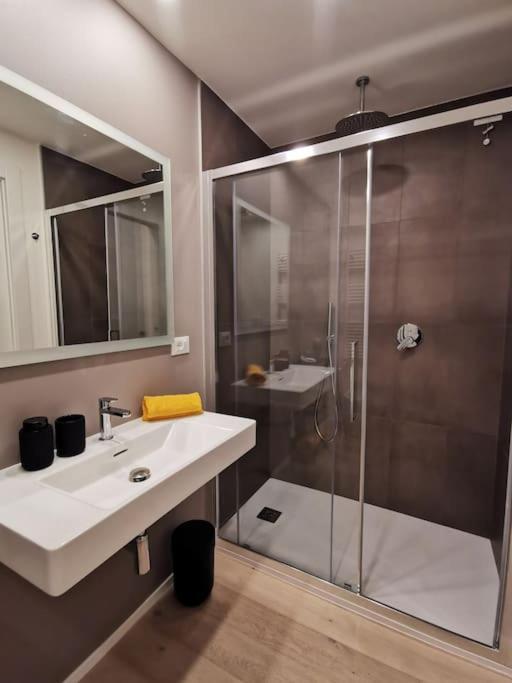 Navigli-Bocconi Spazio Luce Design Apartment Milan Exterior photo